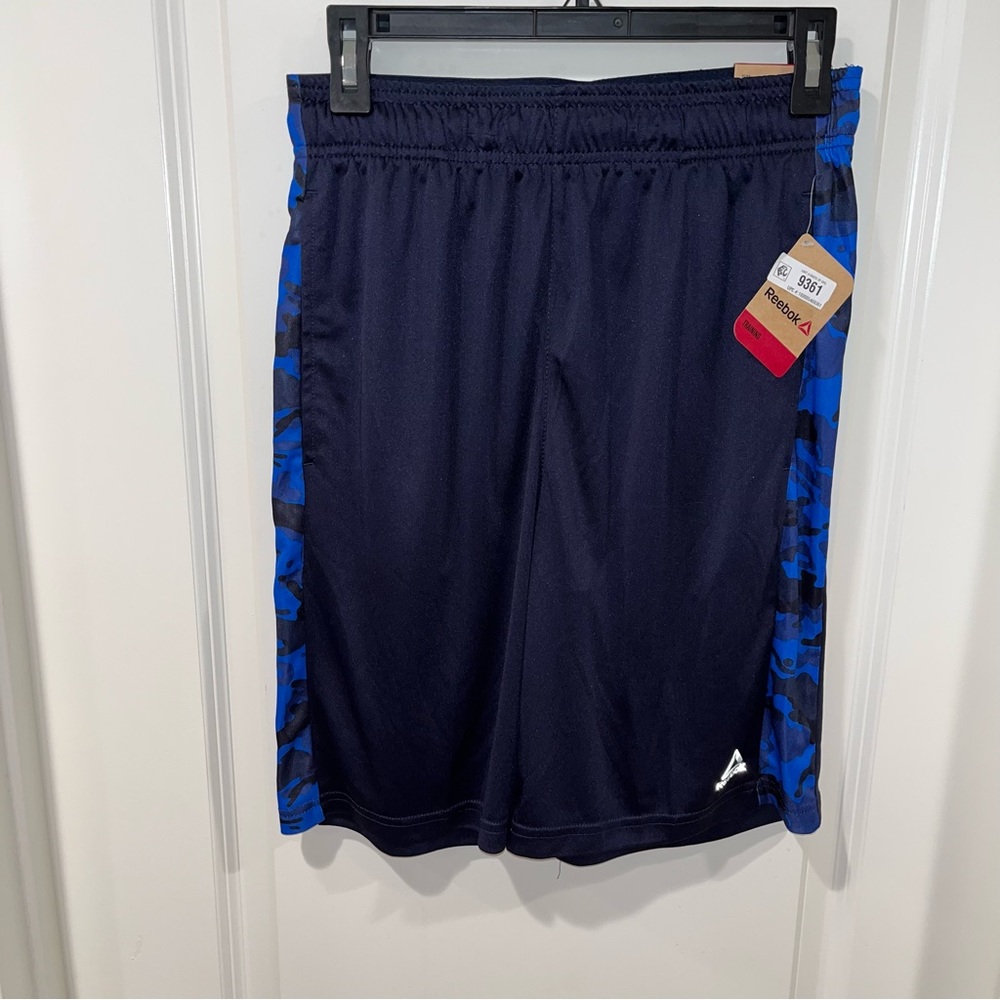Brand New with tag Reebok Men's slim Shot Clock training Shorts size s navy